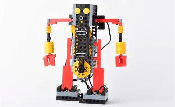 アドバンスコースで製作する人型ロボット
